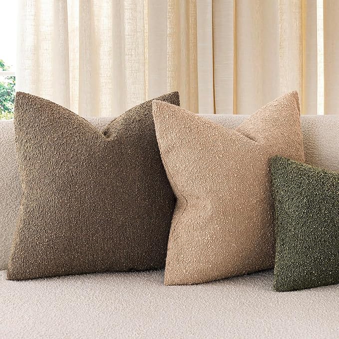 Foindtower Set of 2, Decorative Textured Boucle Throw Pillow Covers Accent Solid Pillow Cases Neutral Soft Couch Cushion Case for Chair Sofa Bedroom Living Room Home Decor 26x26 Inch Chocolate