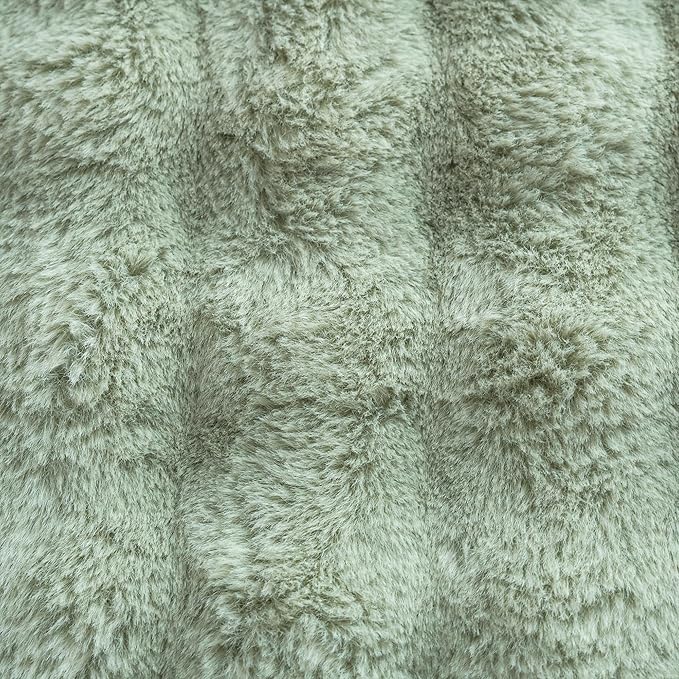 Neelvin Green Faux Fur Cozy Soft Double-Sided Decorative Throw Pillow Covers 18x18 inch Set of 2,Velvet Pillowcase Cushion Case for Sofa Couch