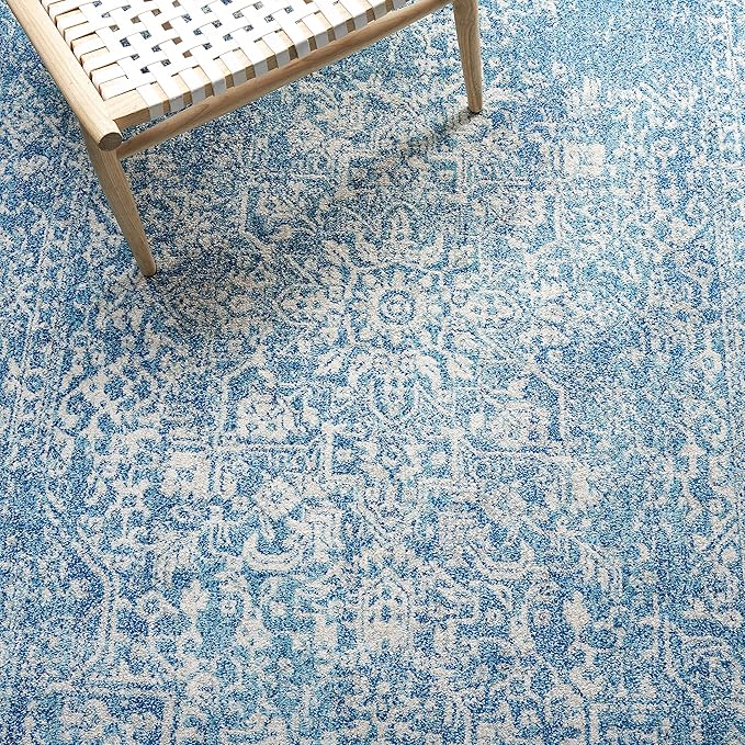 SAFAVIEH Evoke Collection Area Rug - 9' Square, Blue & Ivory, Distressed Design, Non-Shedding & Easy to Clean, Ideal for Living Room, Bedroom, Dining Space (EVK256C)