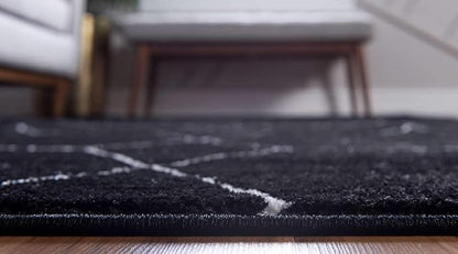 Unique Loom Trellis Frieze Collection Area Rug - Geometric (5' 1" x 8', Black/ Ivory)