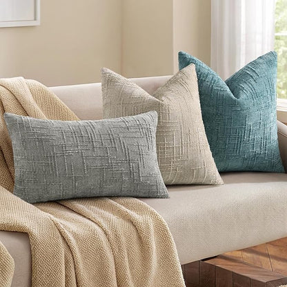 decorUhome Light Brown Chenille Throw Pillow Covers 22x22 Set of 2 Thick Textured Slubby Couch Pillow Covers Farmhouse Accent Modern Neutral Decorative Pillow Cases for Bed Sofa Living Room