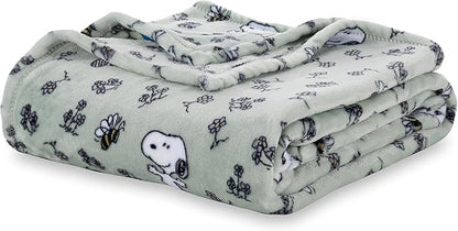 Berkshire Blanket Peanuts® VelvetLoft® Cute Character Snoopy Plush Blanket,Peanuts Snoopy & Woodstock New Flower and Bees Sage,Full/Queen 90 in x 90 in (Official Peanuts® Product)