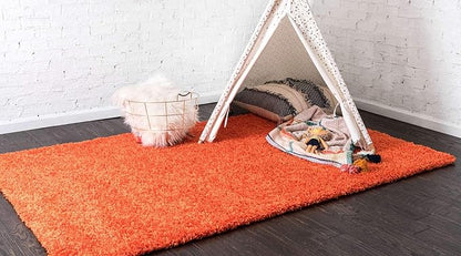 Unique Loom Solid Shag Collection Area Rug (6' 1" x 9' Rectangle, Tiger Orange)