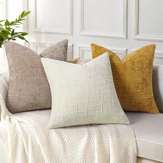 decorUhome Fall Oatmeal Chenille Throw Pillow Covers 20x20 Set of 2 Thick Textured Slubby Couch Pillow Covers Farmhouse Accent Modern Neutral Decorative Pillow Cases for Bed Sofa Living Room
