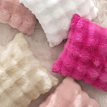 MIULEE Faux Fur Pillow Covers Thick Soft Plush Christmas Throw Pillows Luxury Home Decor for Winter Holiday Couch Bedroom Living Room Sofa,18x18 Inch Pack of 2 White