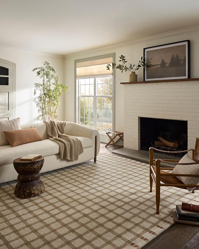 Loloi Magnolia Home by Joanna Gaines Waylon Collection WAY-02 Natural/Rust 2'-3" x 3'-9" Accent Rug