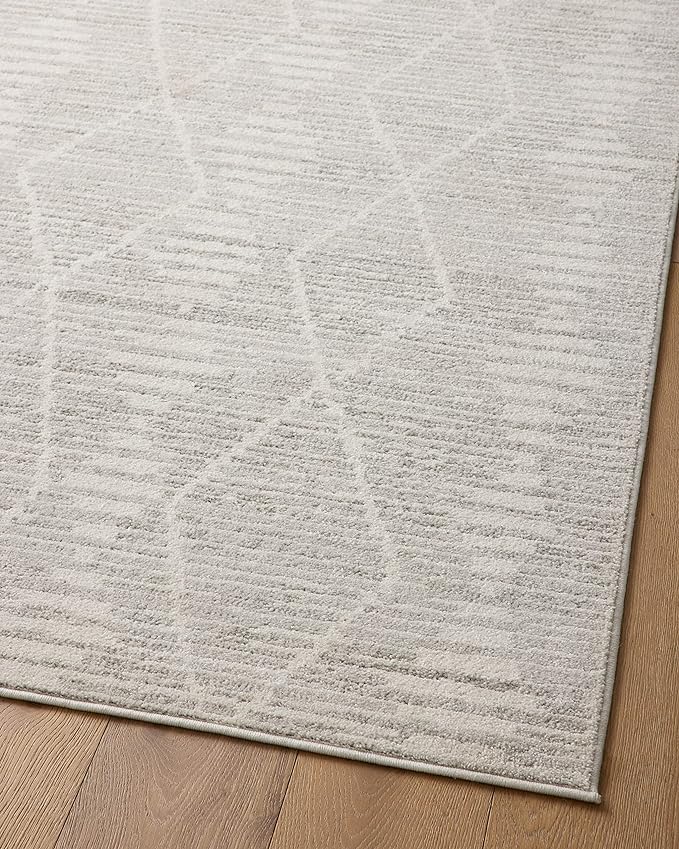 Loloi Kamala Collection KAM-02 Ivory/Silver 6'-7" x 9'-6" Area Rug