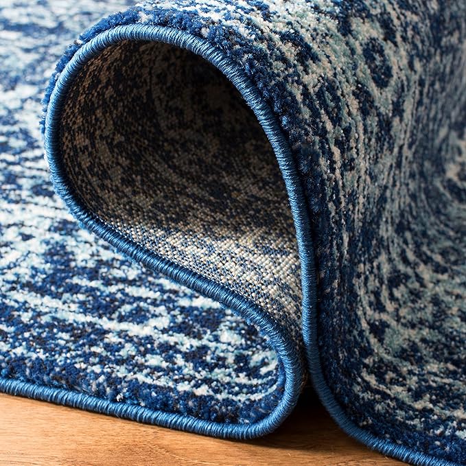 SAFAVIEH Evoke Collection 3' Round Navy/Ivory EVK256A Oriental Distressed Non-Shedding Dining Room Entryway Foyer Living Room Bedroom Area Rug