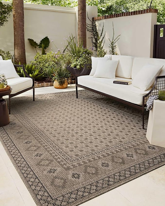Loloi Chris Loves Julia Providence Collection PRC-07 Dove/Charcoal 2'-3" x 7'-7", .12" Pile Height, Indoor/Outdoor Runner Rug