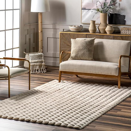 nuLOOM Jeni Solid Faux Rabbit Machine Washable Area Rug, 6x9, Beige