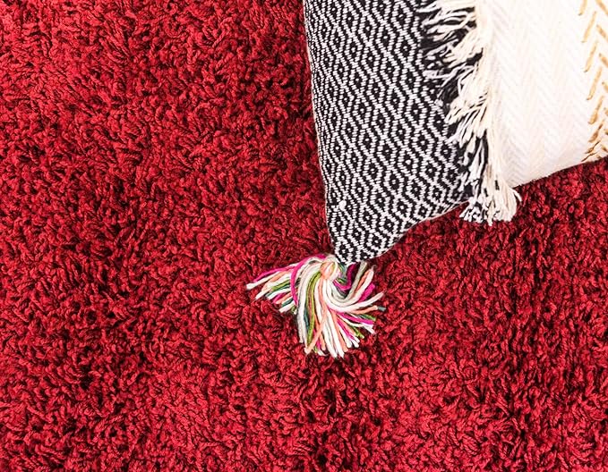 Unique Loom Solid Shag Collection Area Rug (7' 1" x 10' Rectangle, Cherry Red)