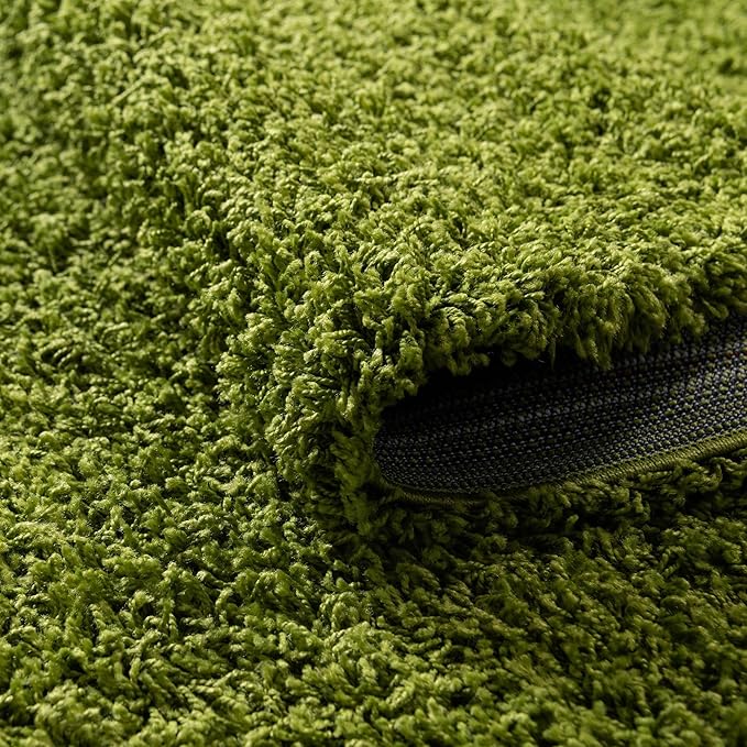 Unique Loom Solid Shag Collection Area Rug (4' 1" Round, Grass Green)