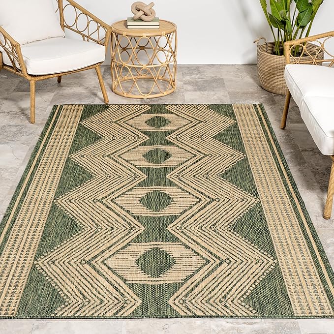 nuLOOM 4' x 6' Outdoor Tribal Geometric Area Rug, Stain Resistant, Weather Resistant, High Traffic, Patio, Balcony, Outside, Ranya Green